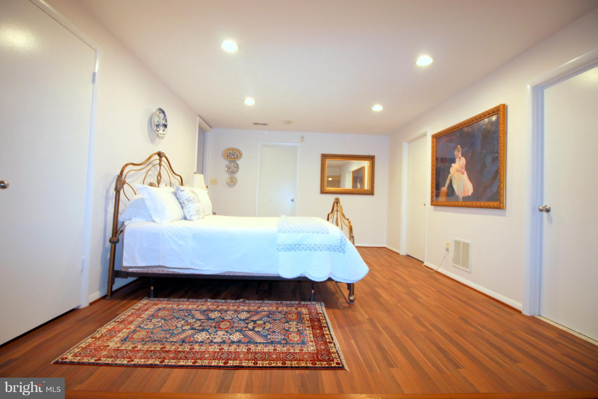 RESTON - Residential Lease