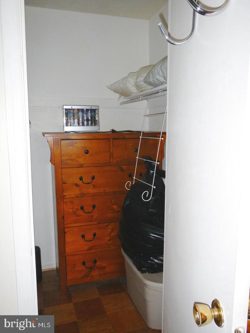 PLYMOUTH GARDENS - Residential