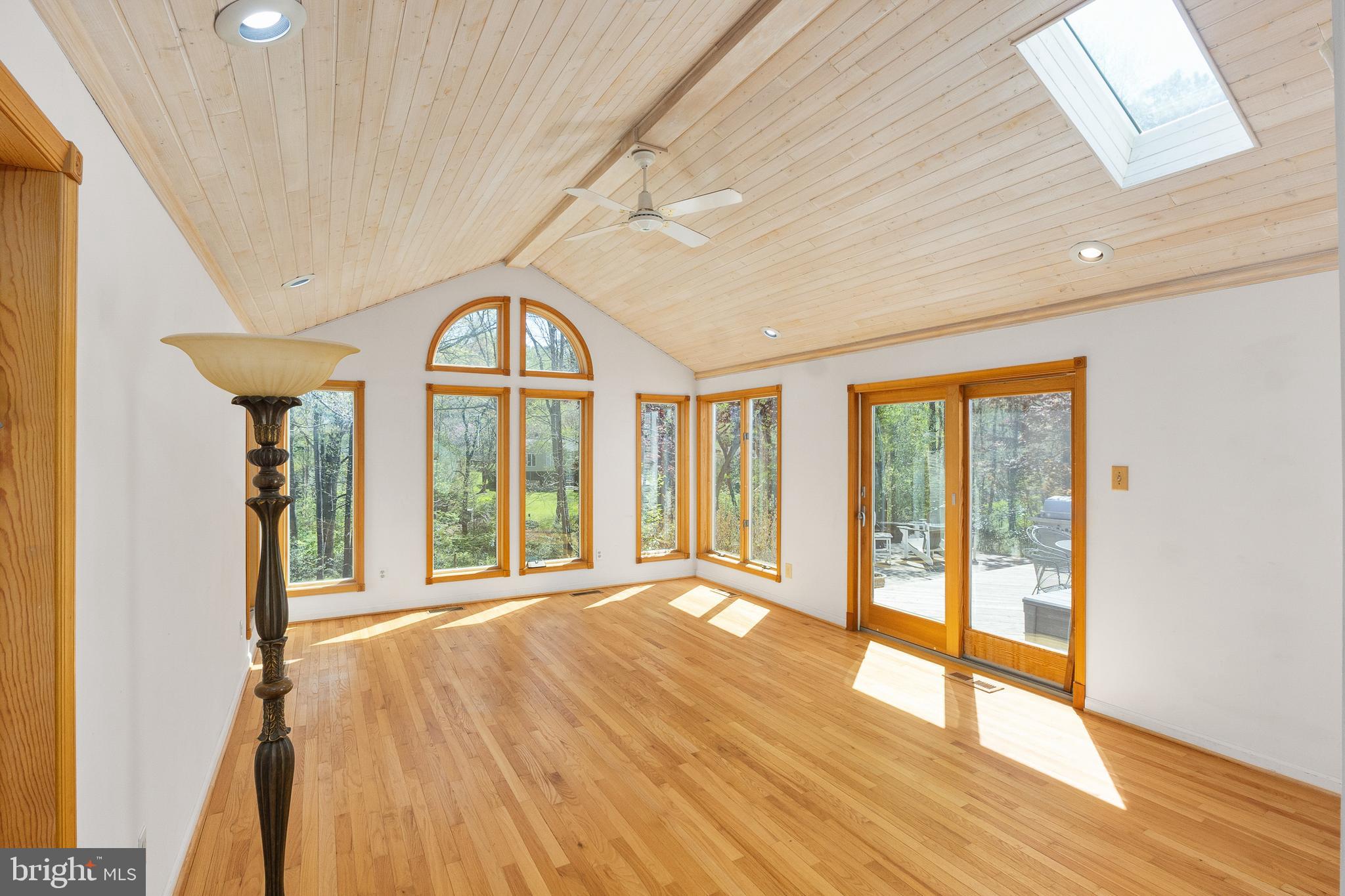 RESTON - Residential