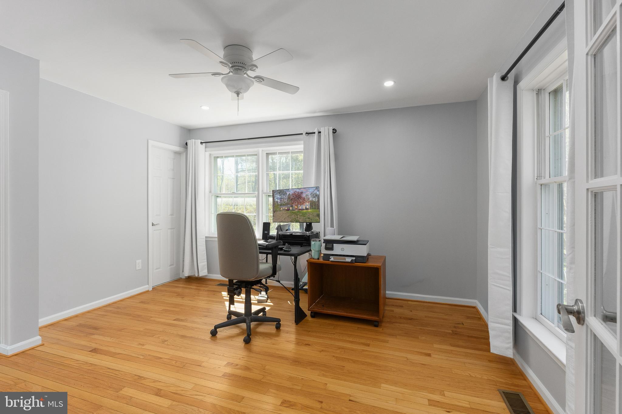 RESTON - Residential