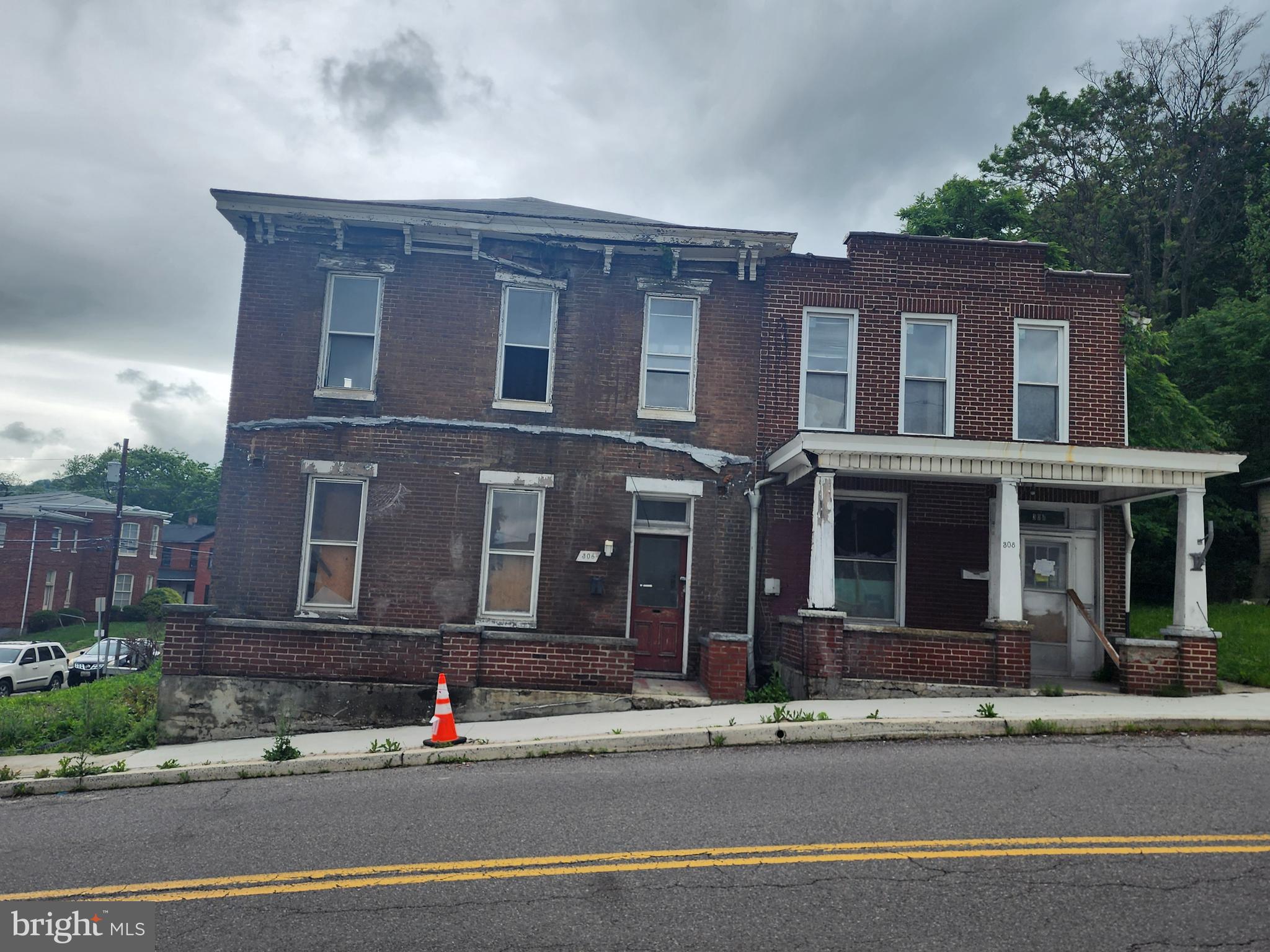 308 E HARRISON STREET