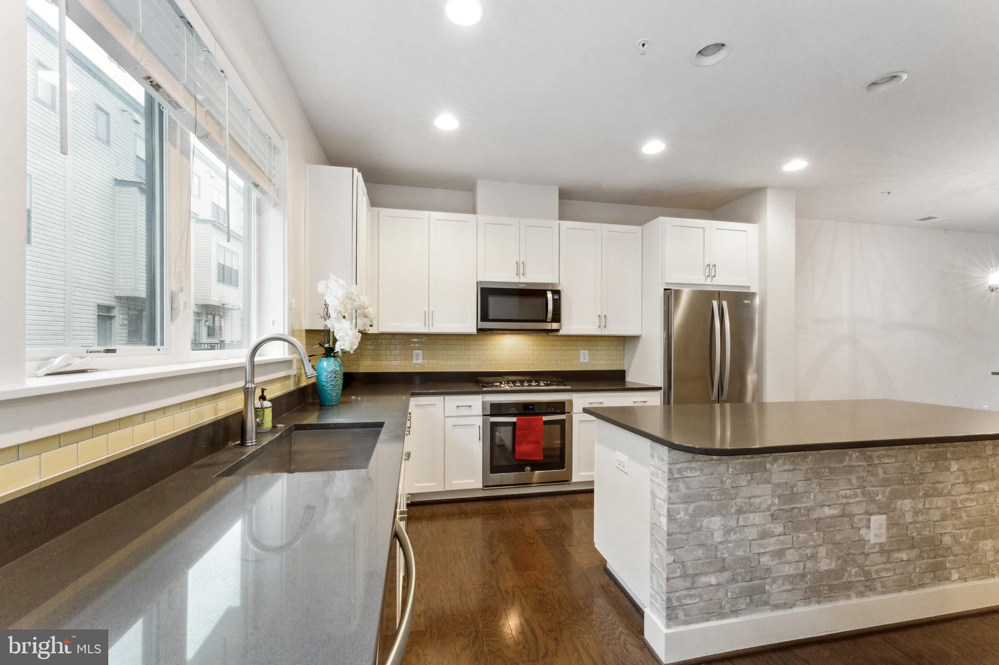 WESTSIDE AT SHADY GROVE METRO - Residential Lease