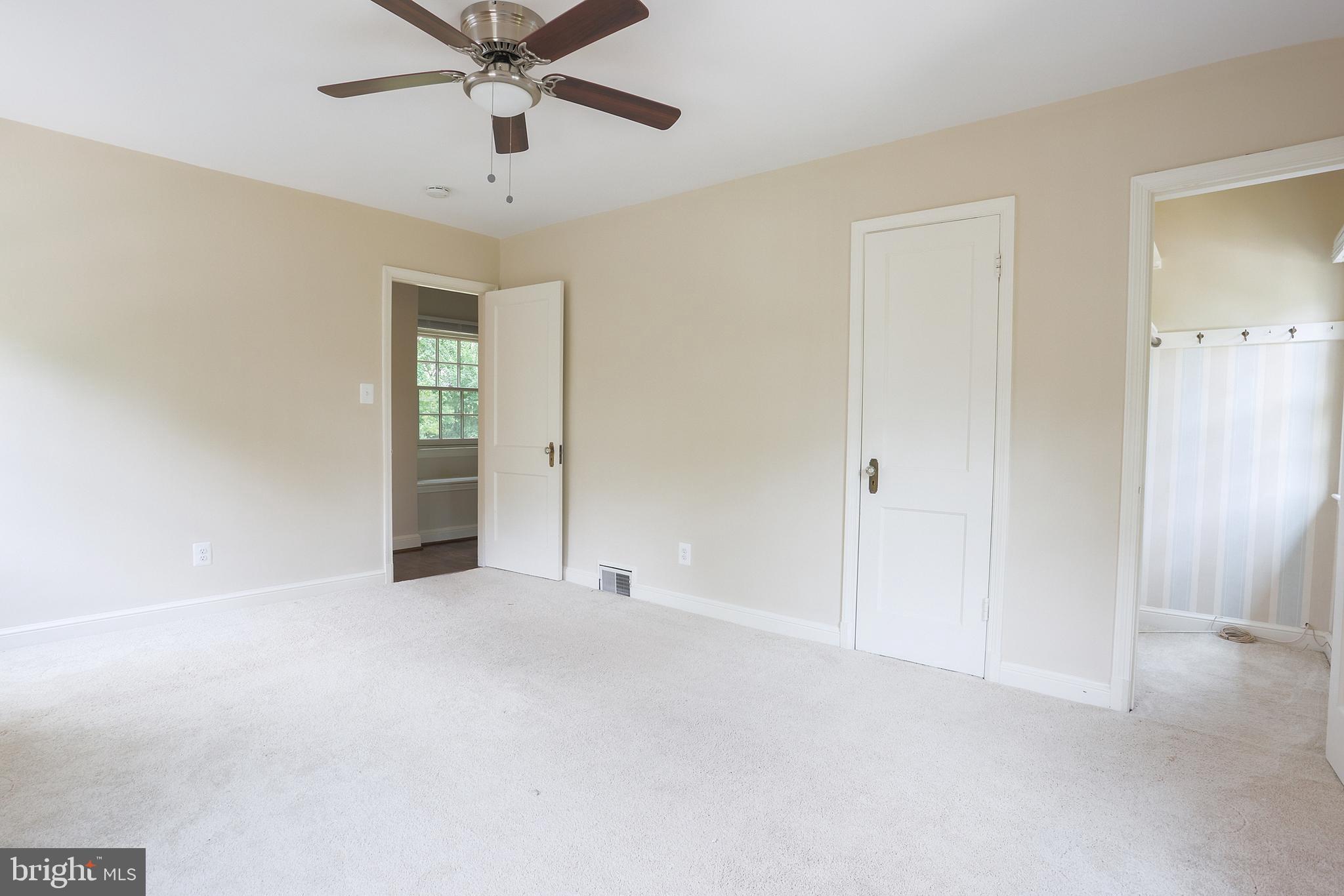 LOCUST HILL ESTATES - Residential