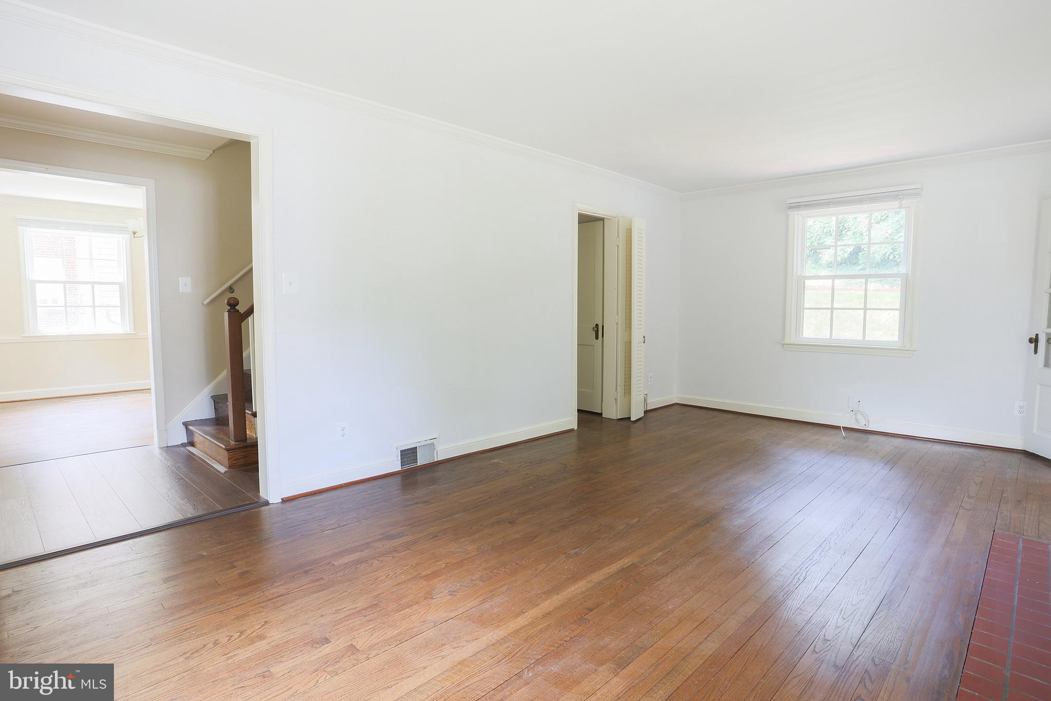 LOCUST HILL ESTATES - Residential