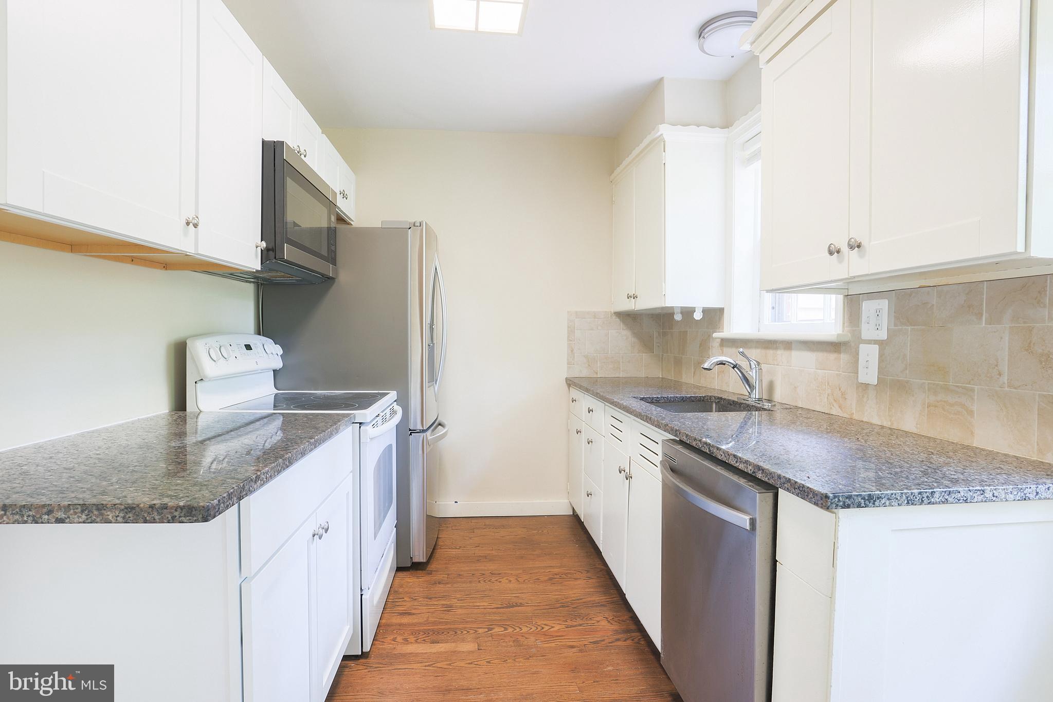 LOCUST HILL ESTATES - Residential