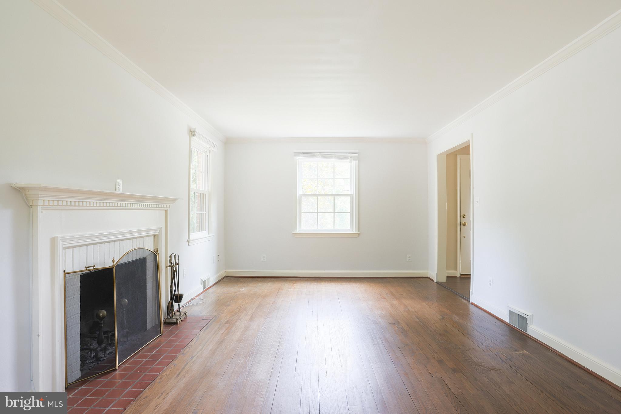 LOCUST HILL ESTATES - Residential