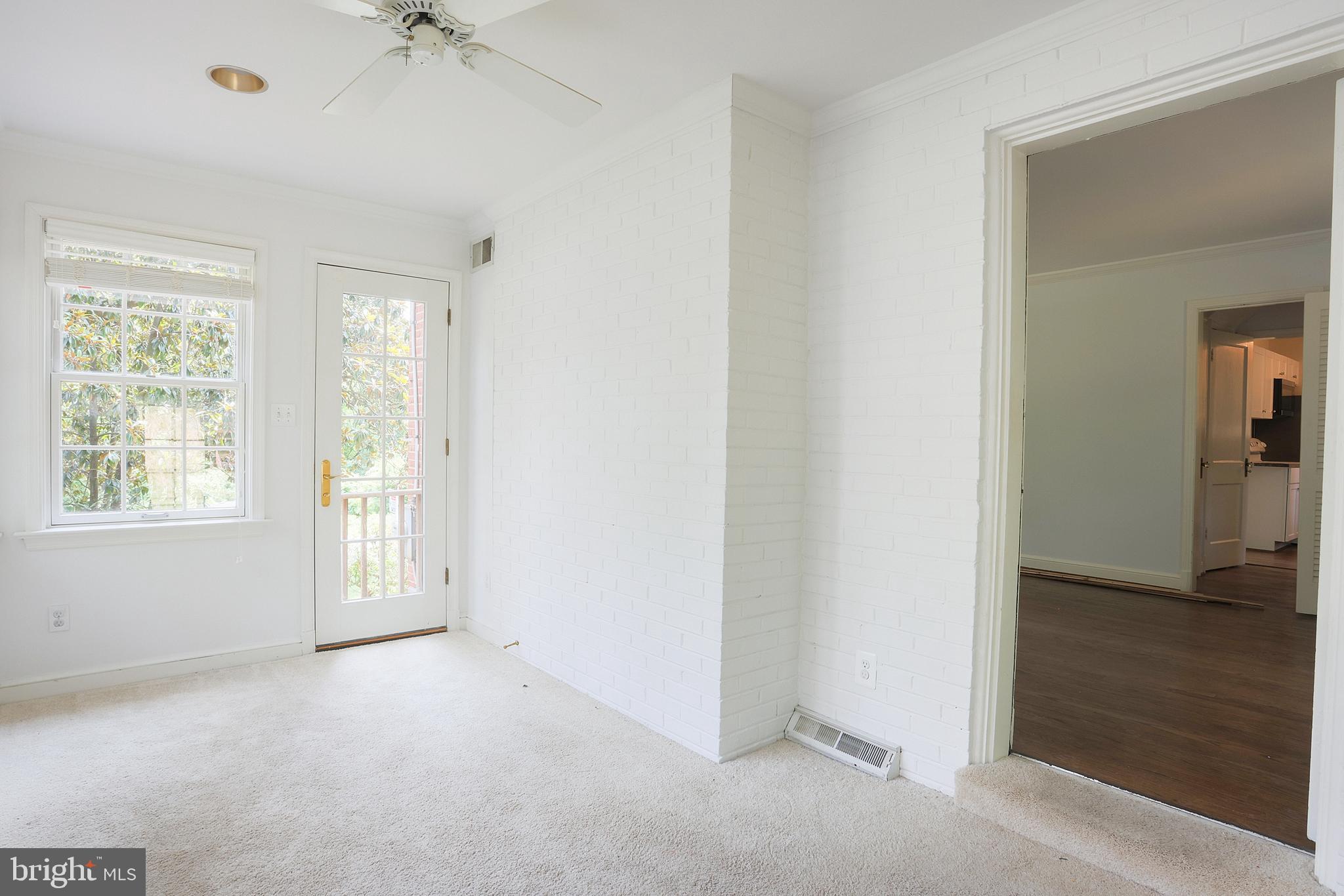 LOCUST HILL ESTATES - Residential