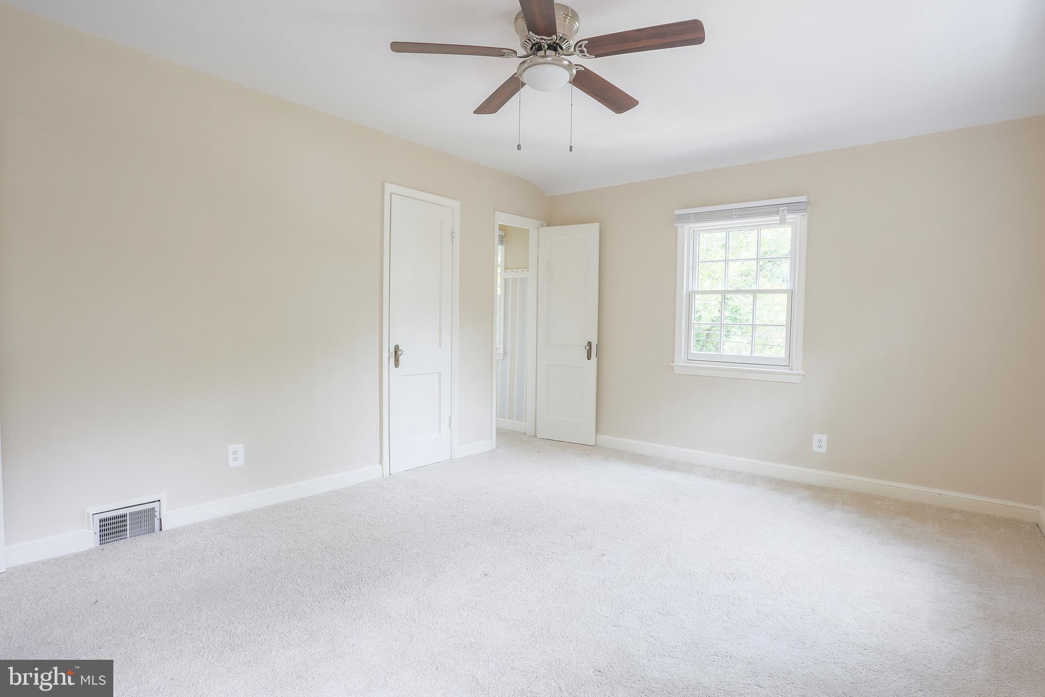 LOCUST HILL ESTATES - Residential