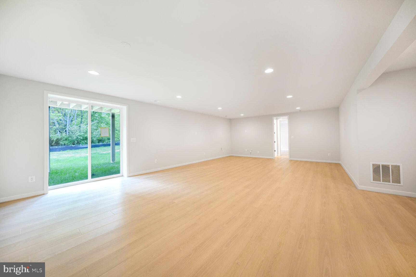 STUART MILL - Residential