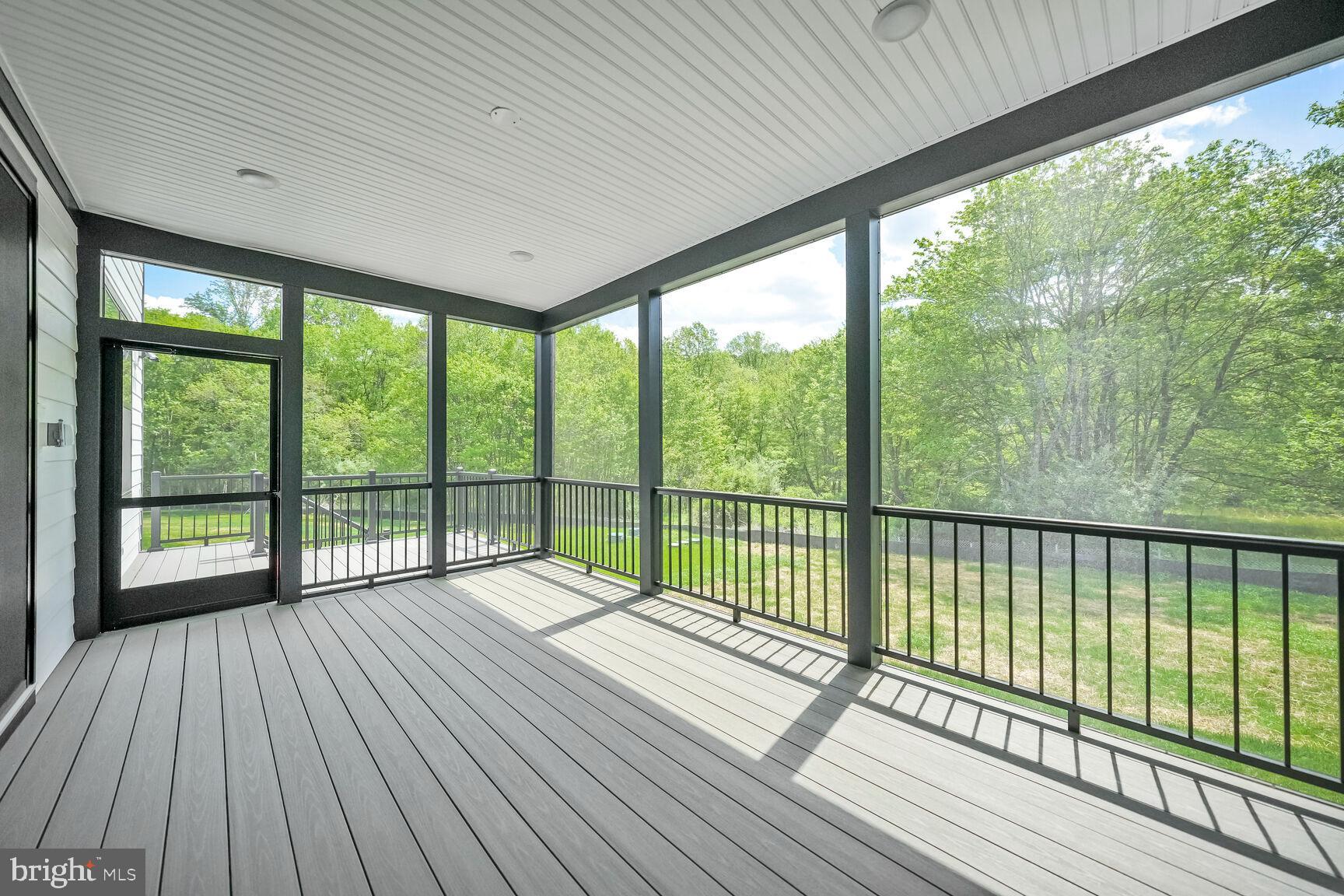 STUART MILL - Residential