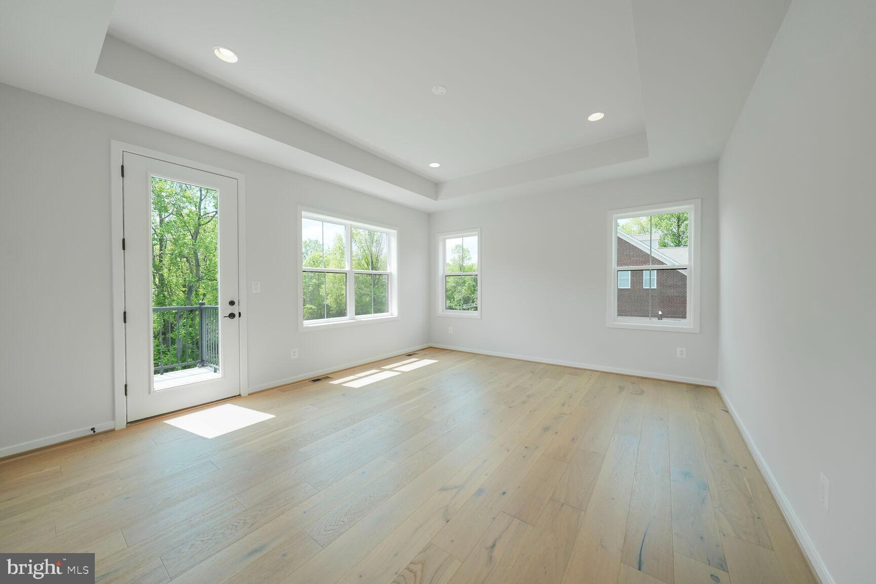 STUART MILL - Residential