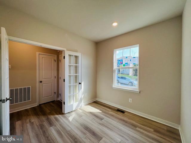 SENSENY VILLAGE - Residential Lease