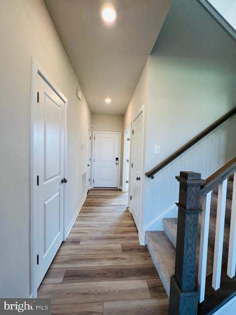 SENSENY VILLAGE - Residential Lease