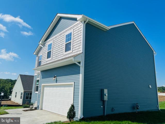 SENSENY VILLAGE - Residential Lease