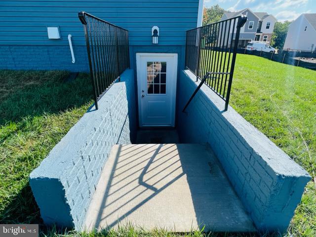 SENSENY VILLAGE - Residential Lease