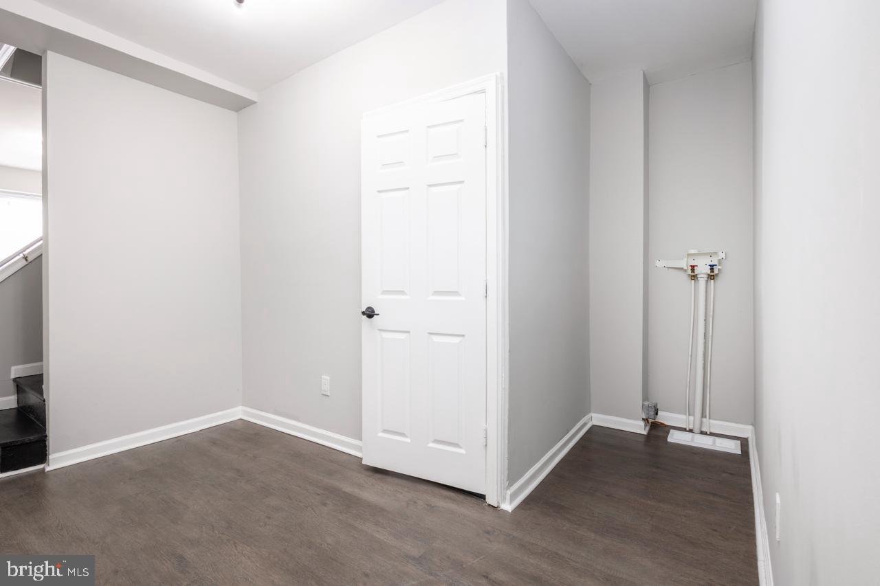 STRAWBERRY MANSION - Residential