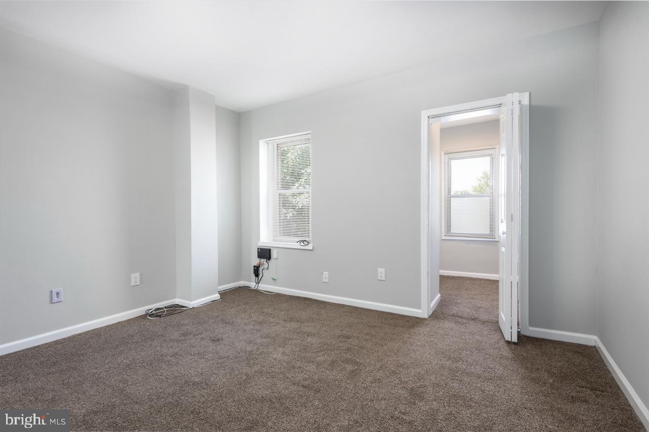 STRAWBERRY MANSION - Residential