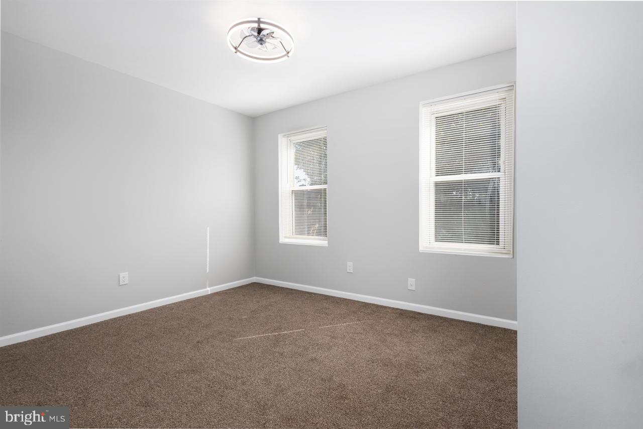 STRAWBERRY MANSION - Residential