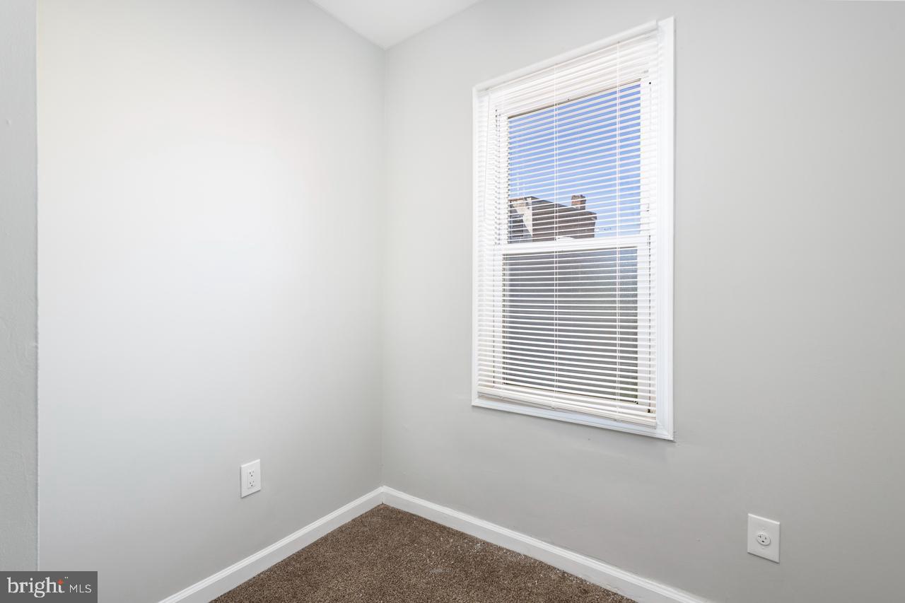 STRAWBERRY MANSION - Residential