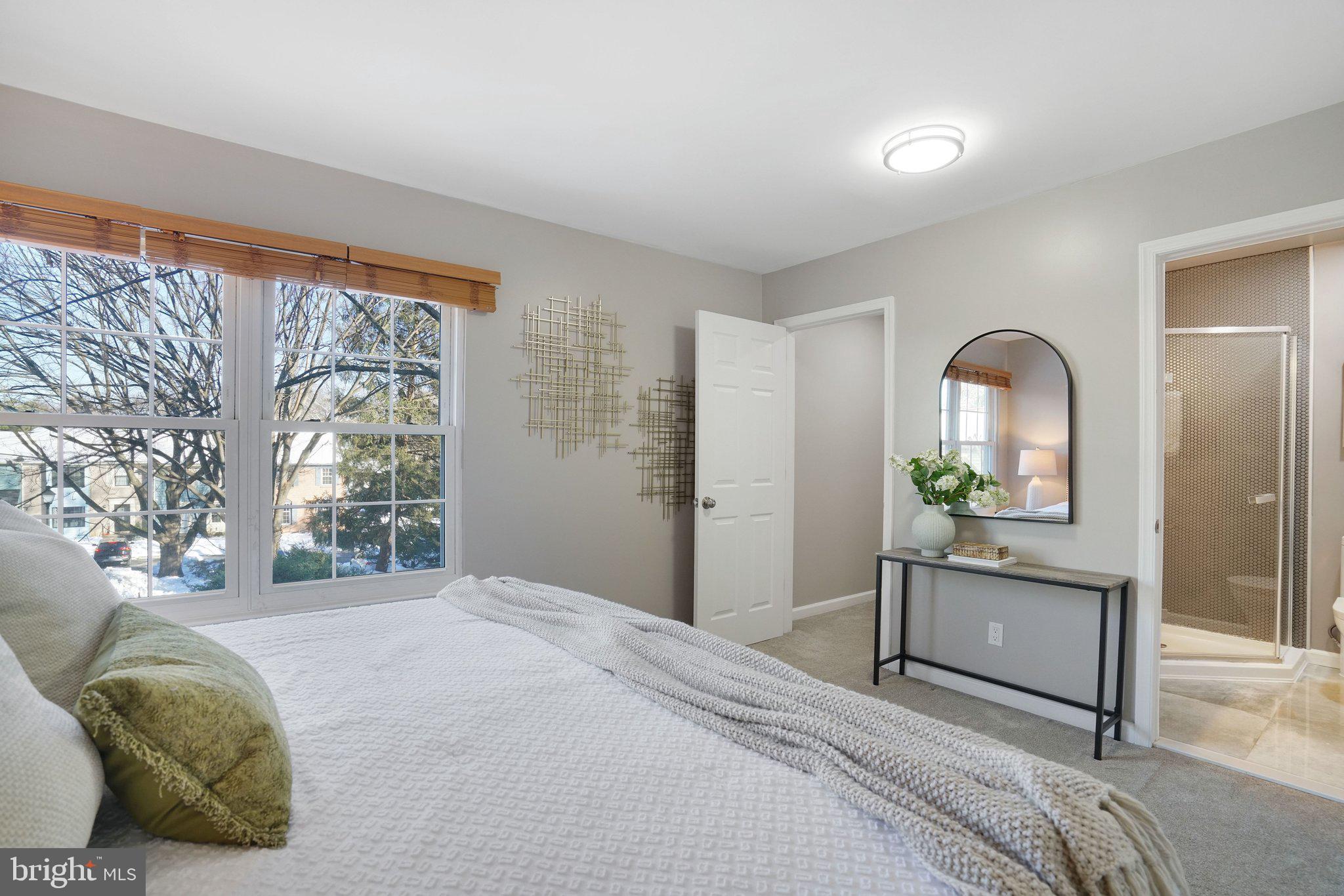 BURKE CENTRE - Residential