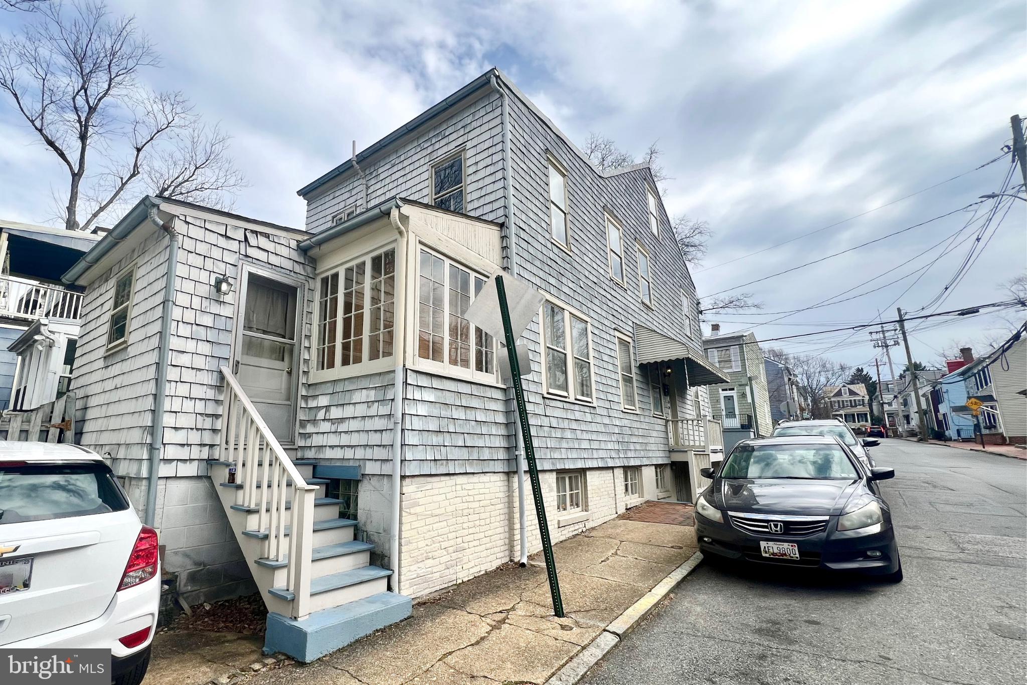 HISTORIC DISTRICT - Residential Income