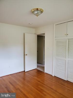 BROYHILLS MCLEAN ESTATES - Residential Lease