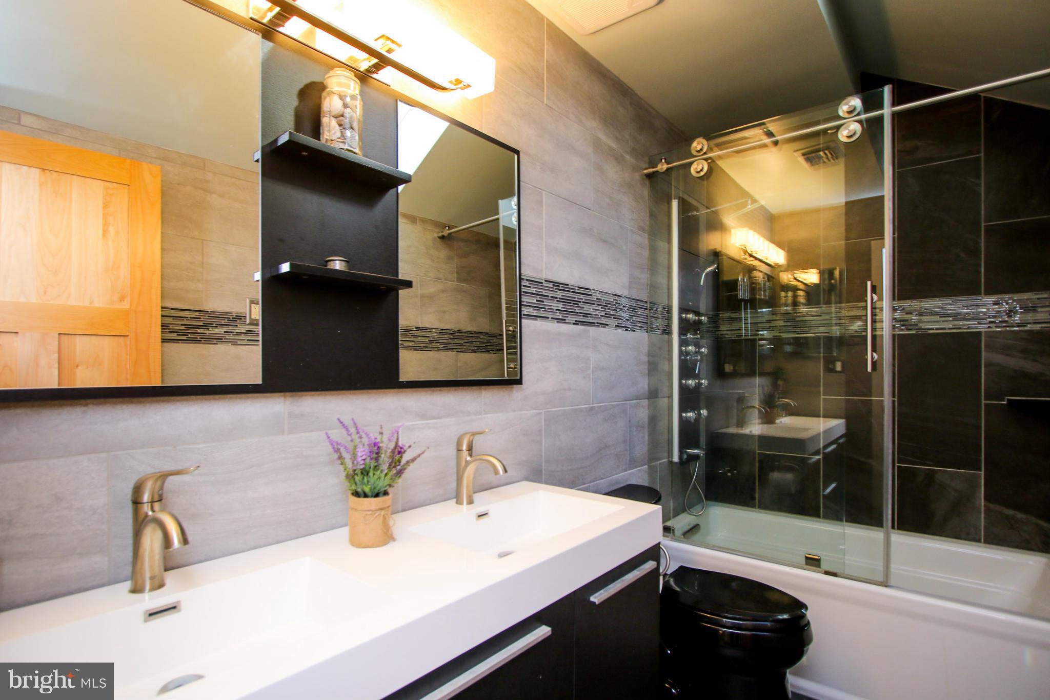 LAURELFORD - Residential