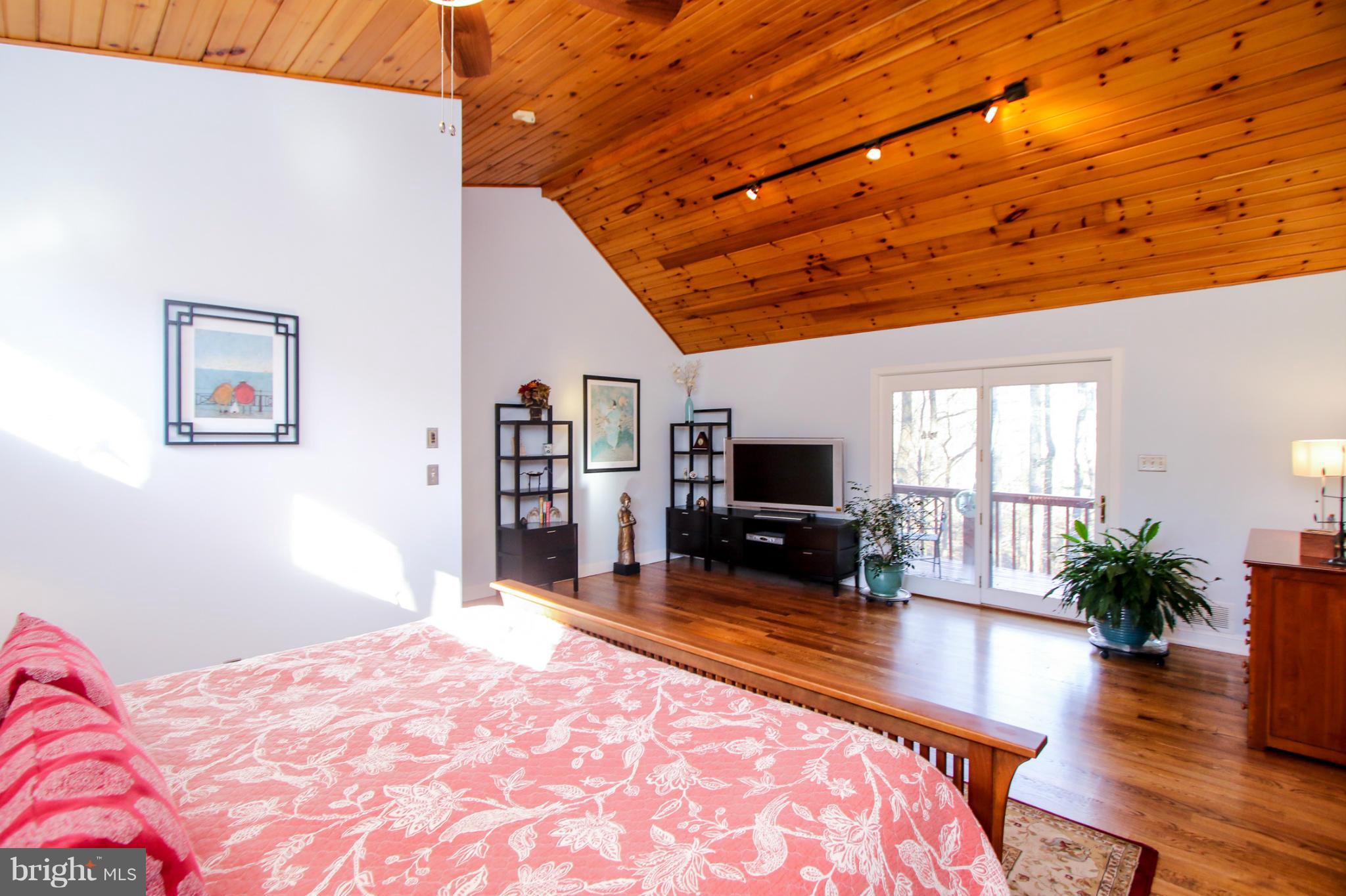 LAURELFORD - Residential