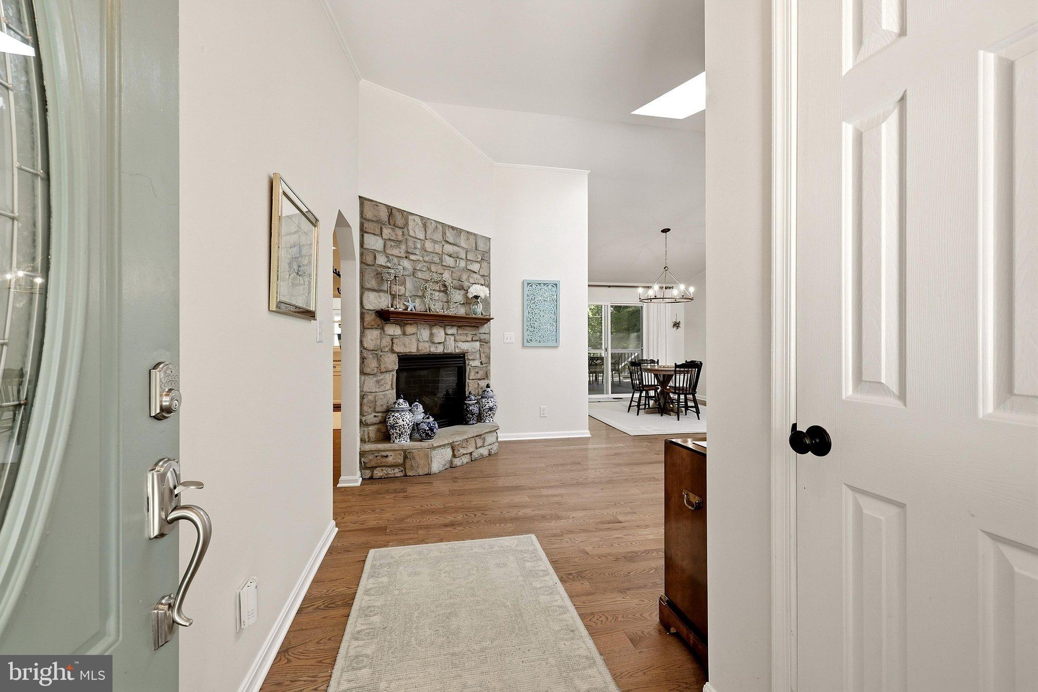 323 STRATFORD CIRCLE