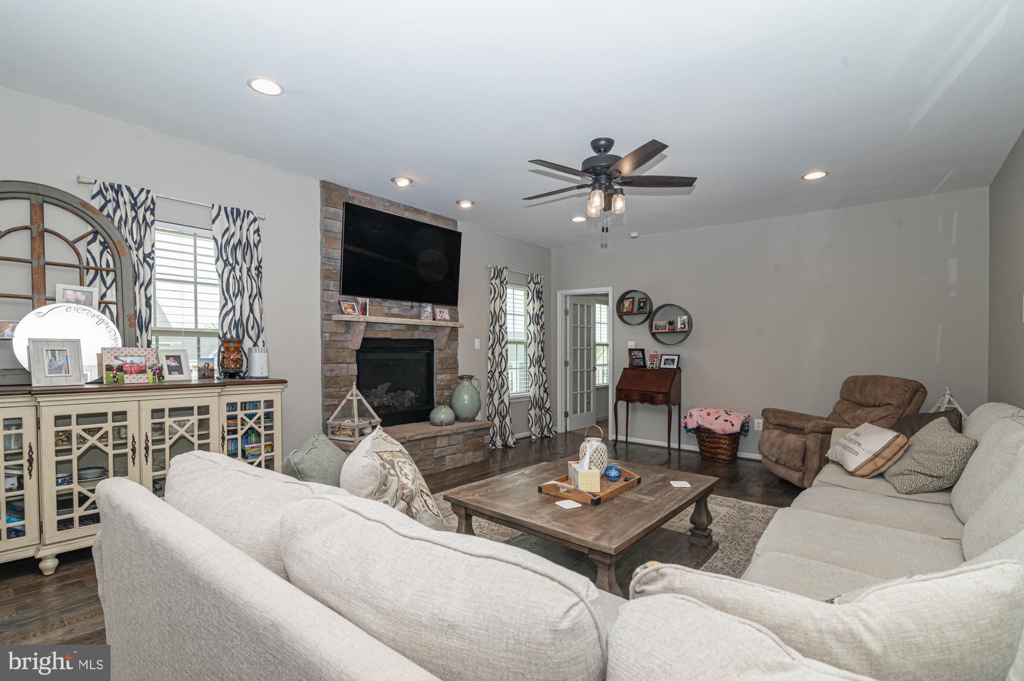 BRUNSWICK CROSSING - Residential Lease