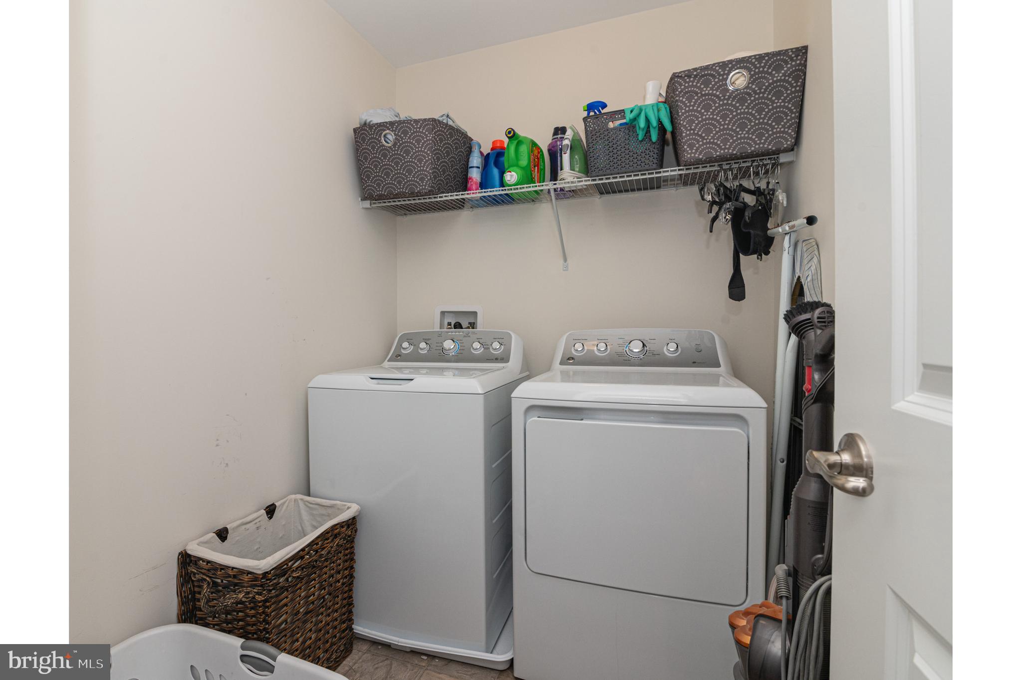 BRUNSWICK CROSSING - Residential Lease