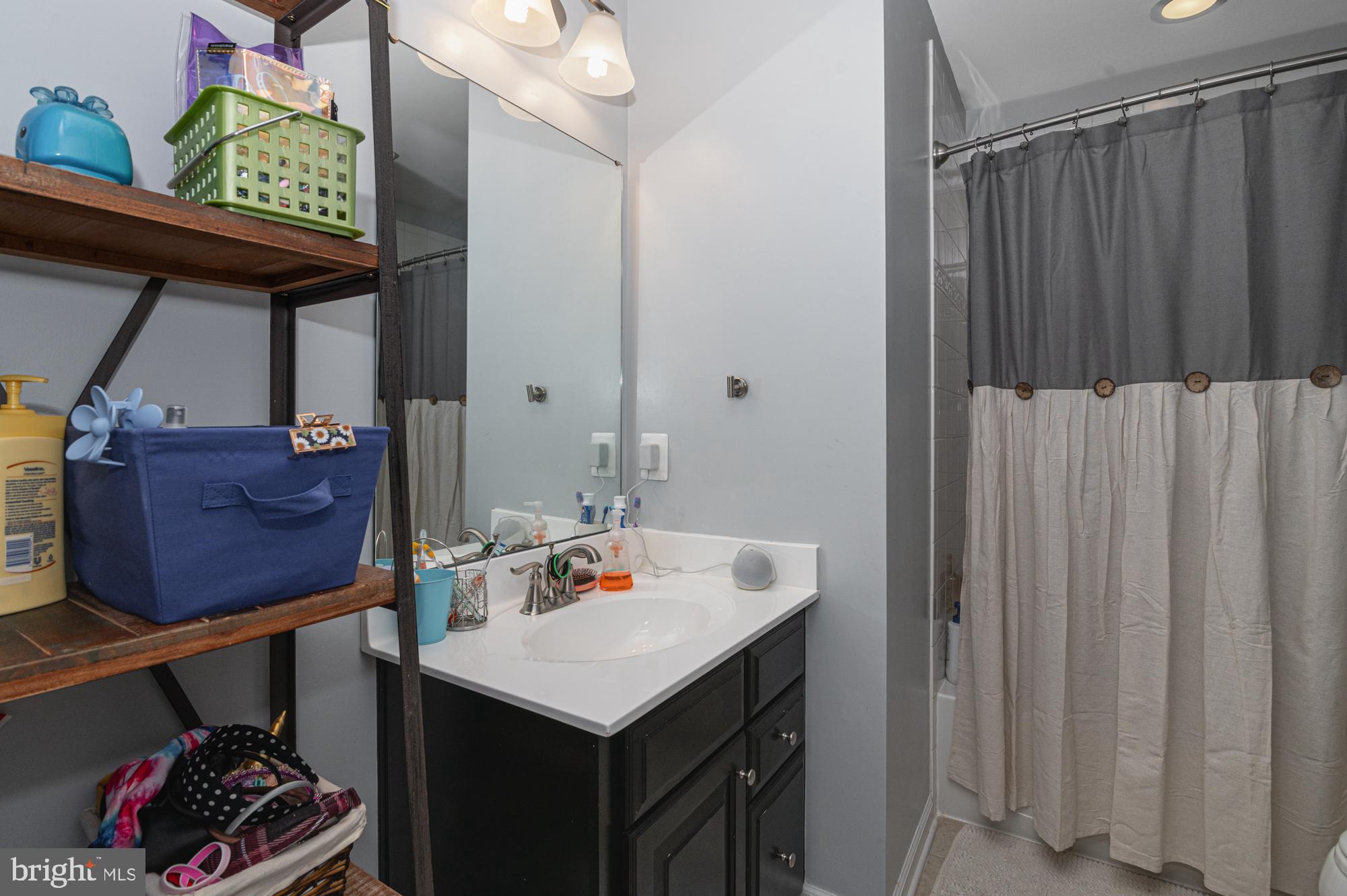 BRUNSWICK CROSSING - Residential Lease