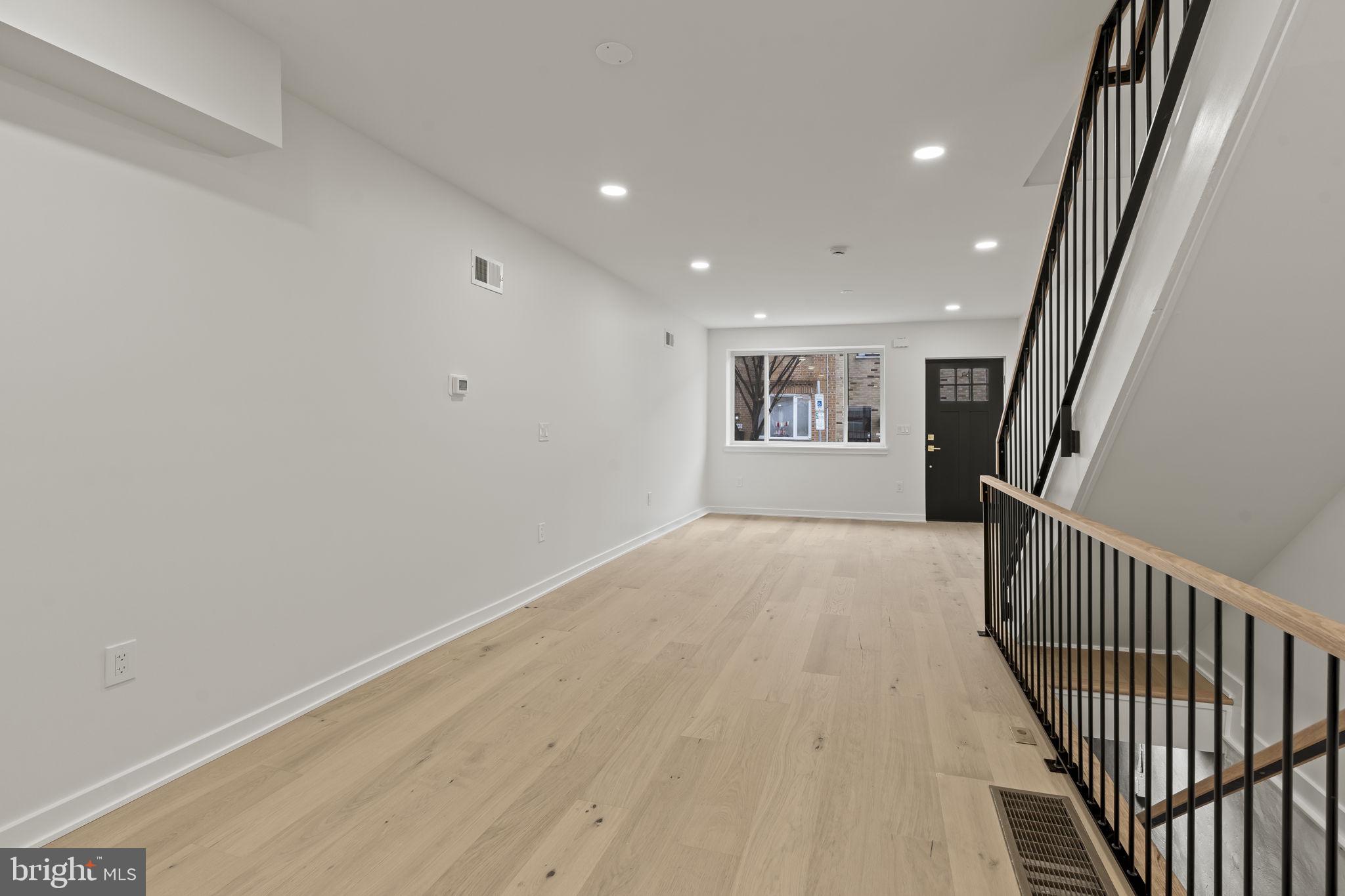 EAST PASSYUNK CROSSING - Residential