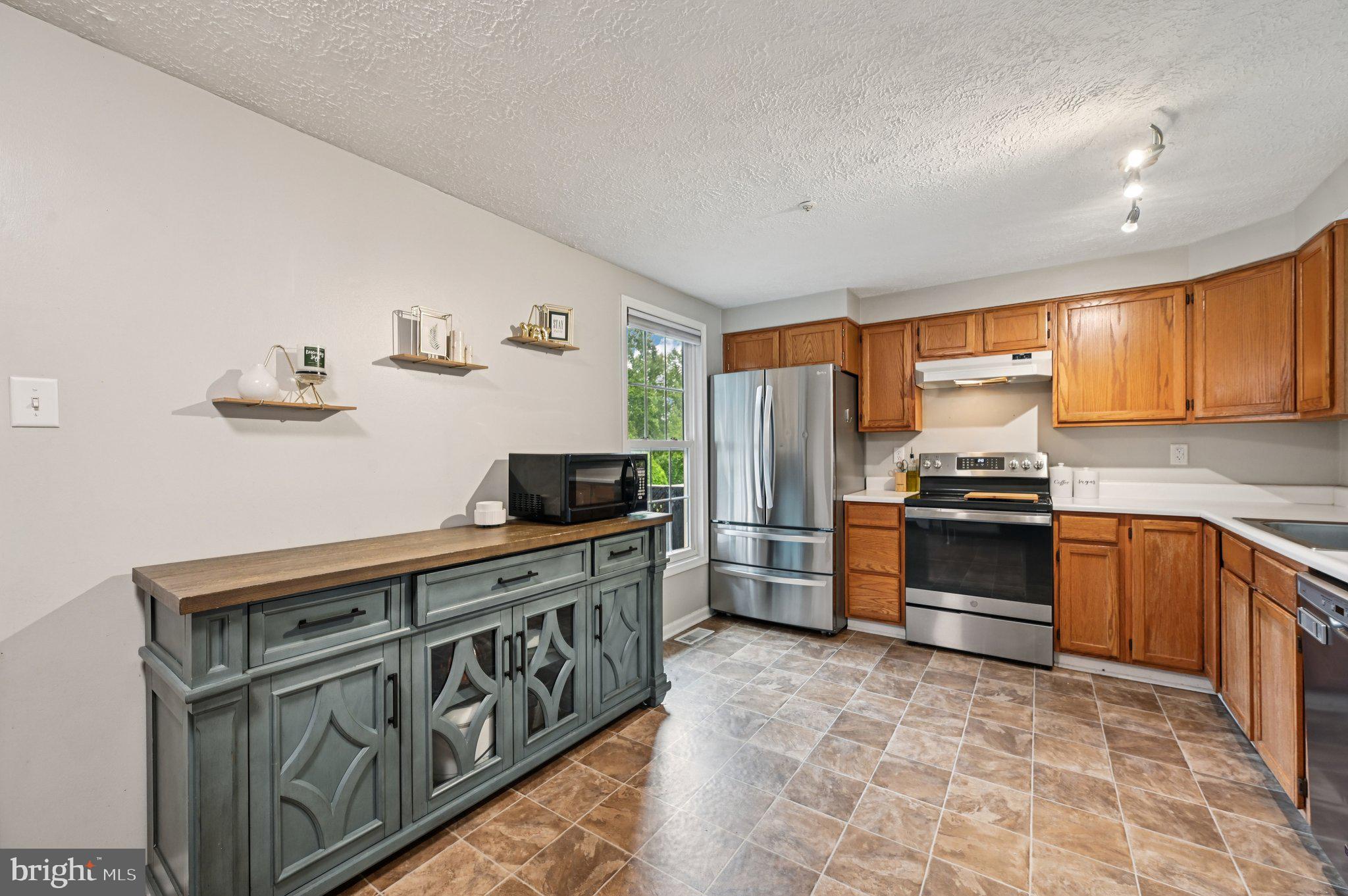8924 OXLEY FOREST COURT
