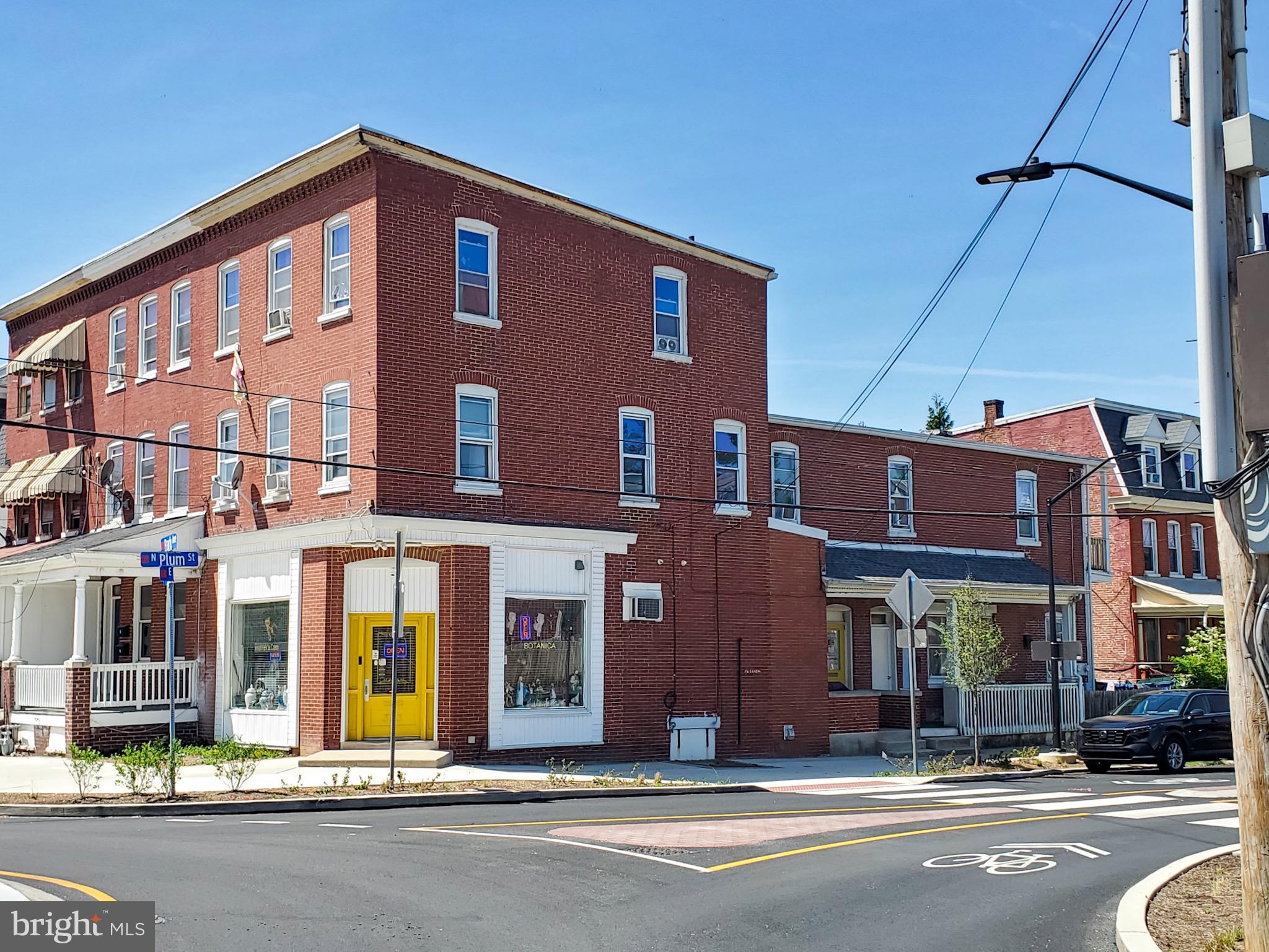 353 E NEW STREET