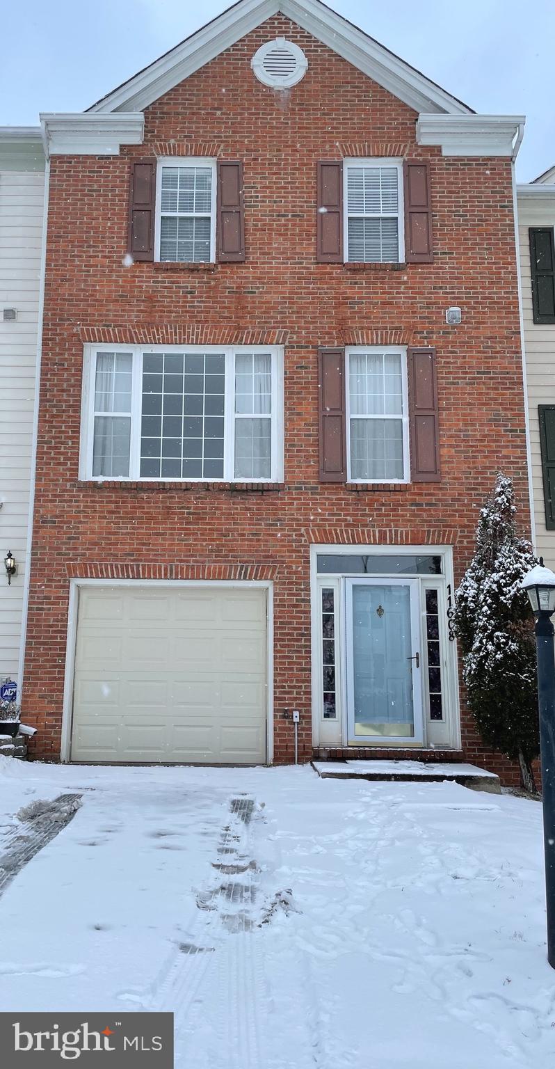 RIDGELEIGH - Residential Lease