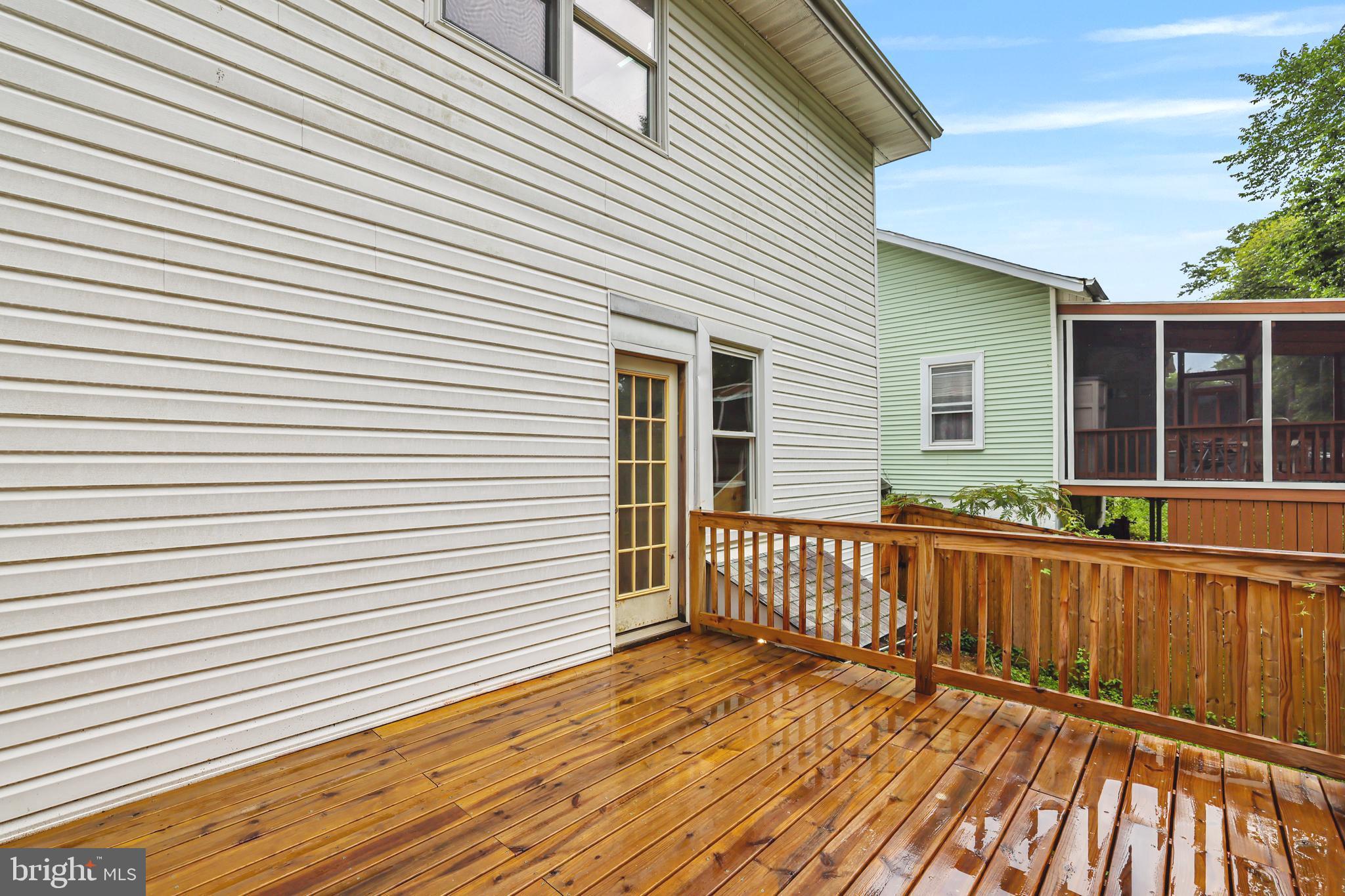 HYATTSVILLE HILLS - Residential