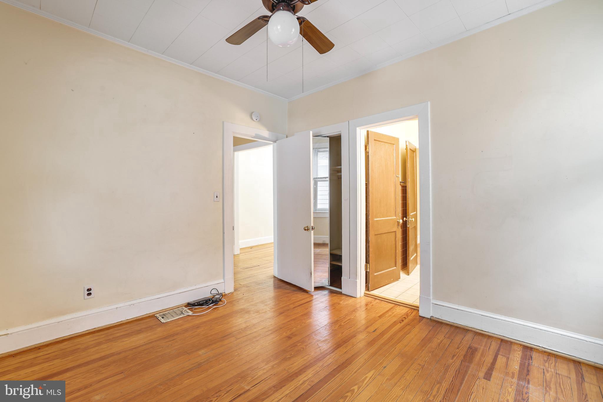 HYATTSVILLE HILLS - Residential