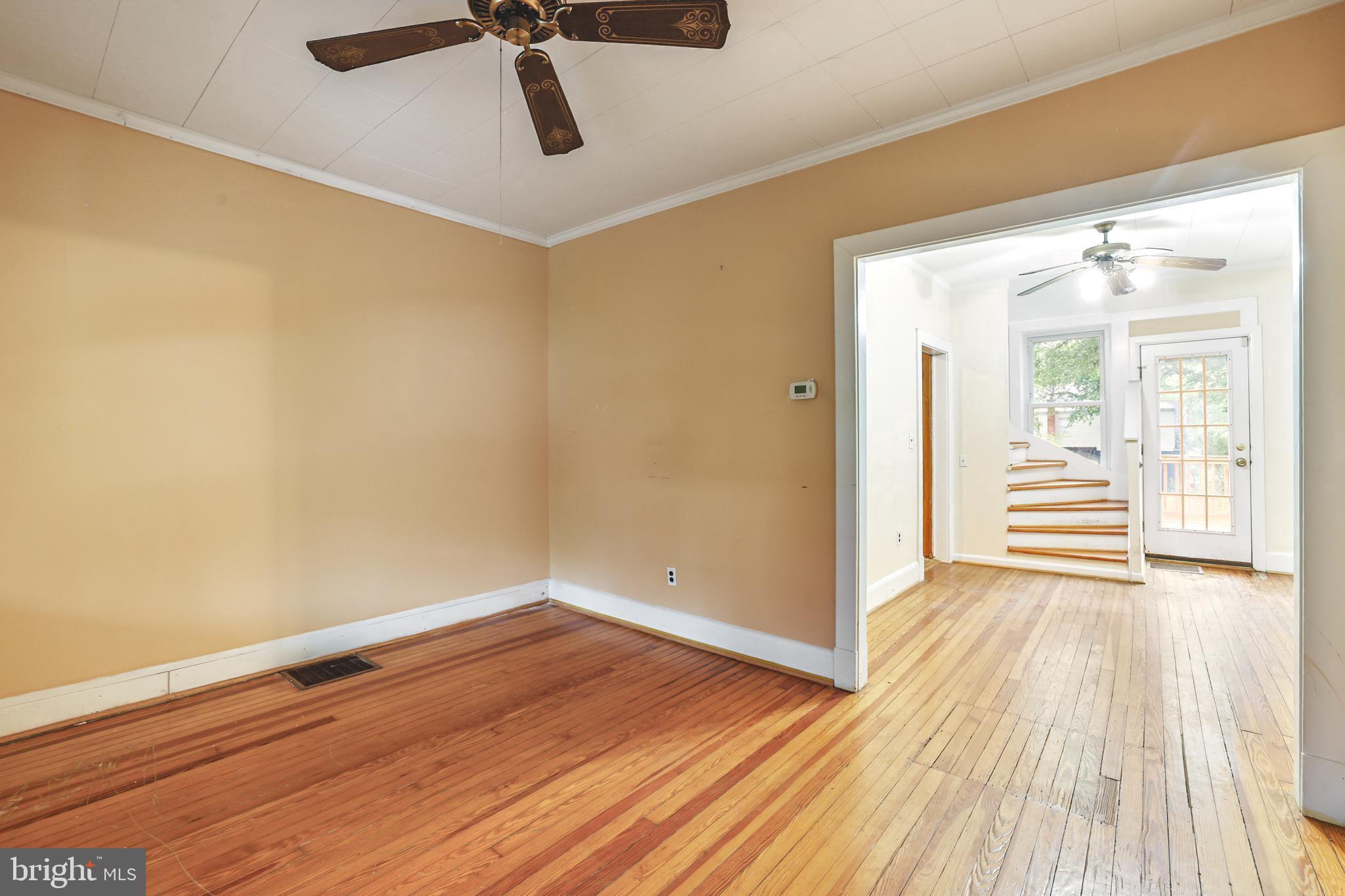 HYATTSVILLE HILLS - Residential