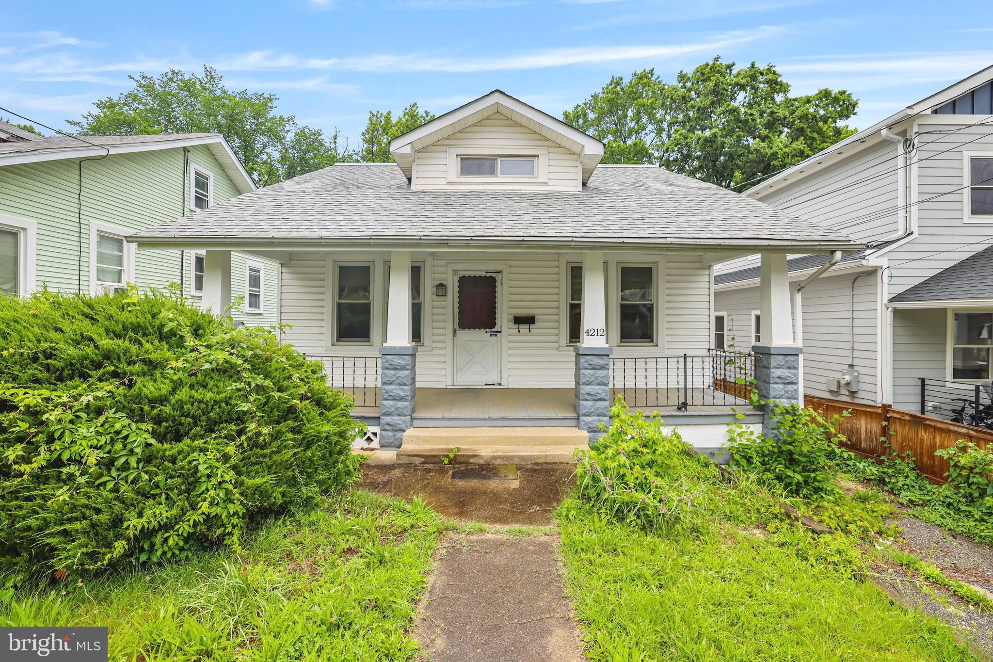 HYATTSVILLE HILLS - Residential