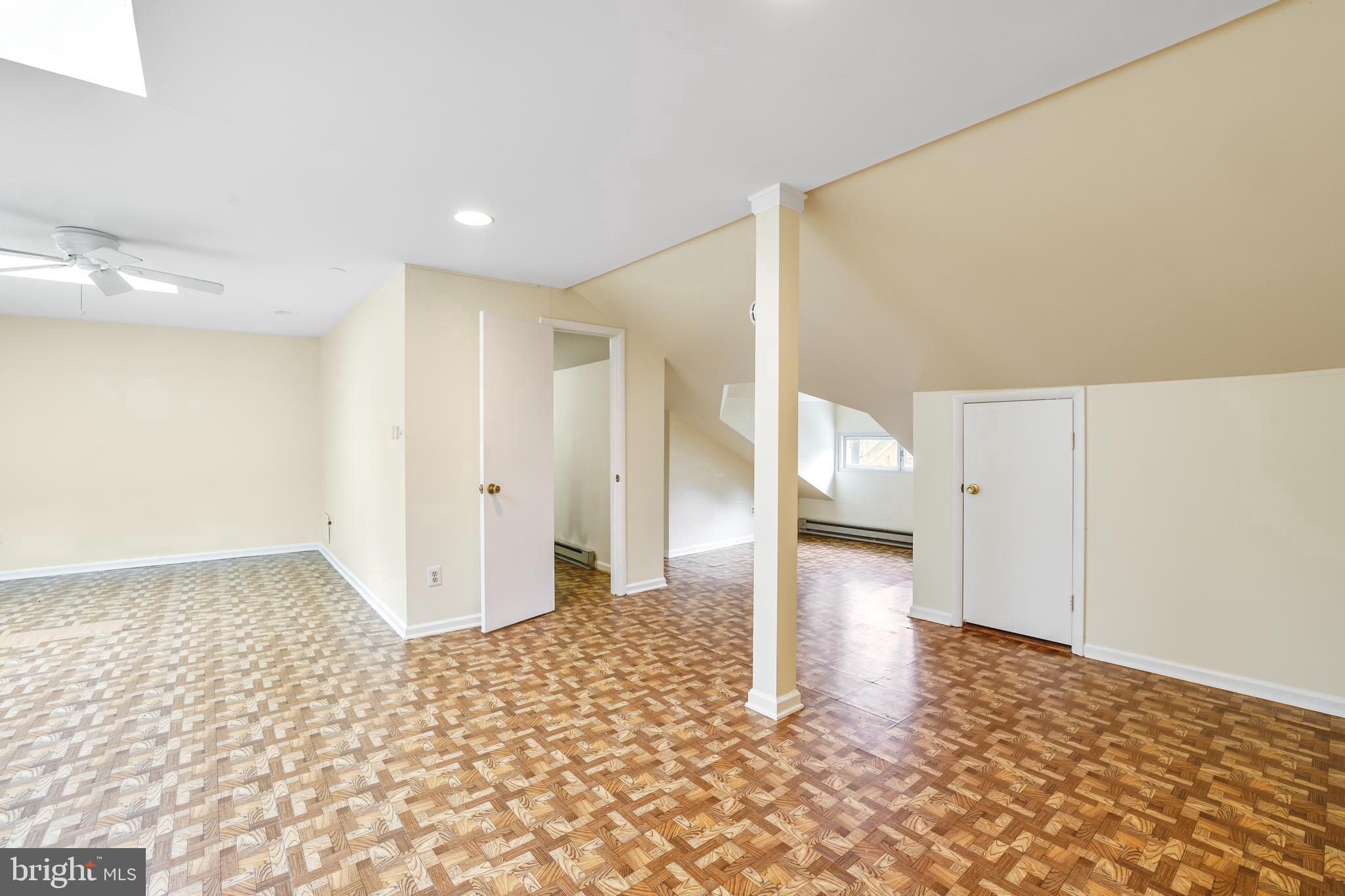 HYATTSVILLE HILLS - Residential