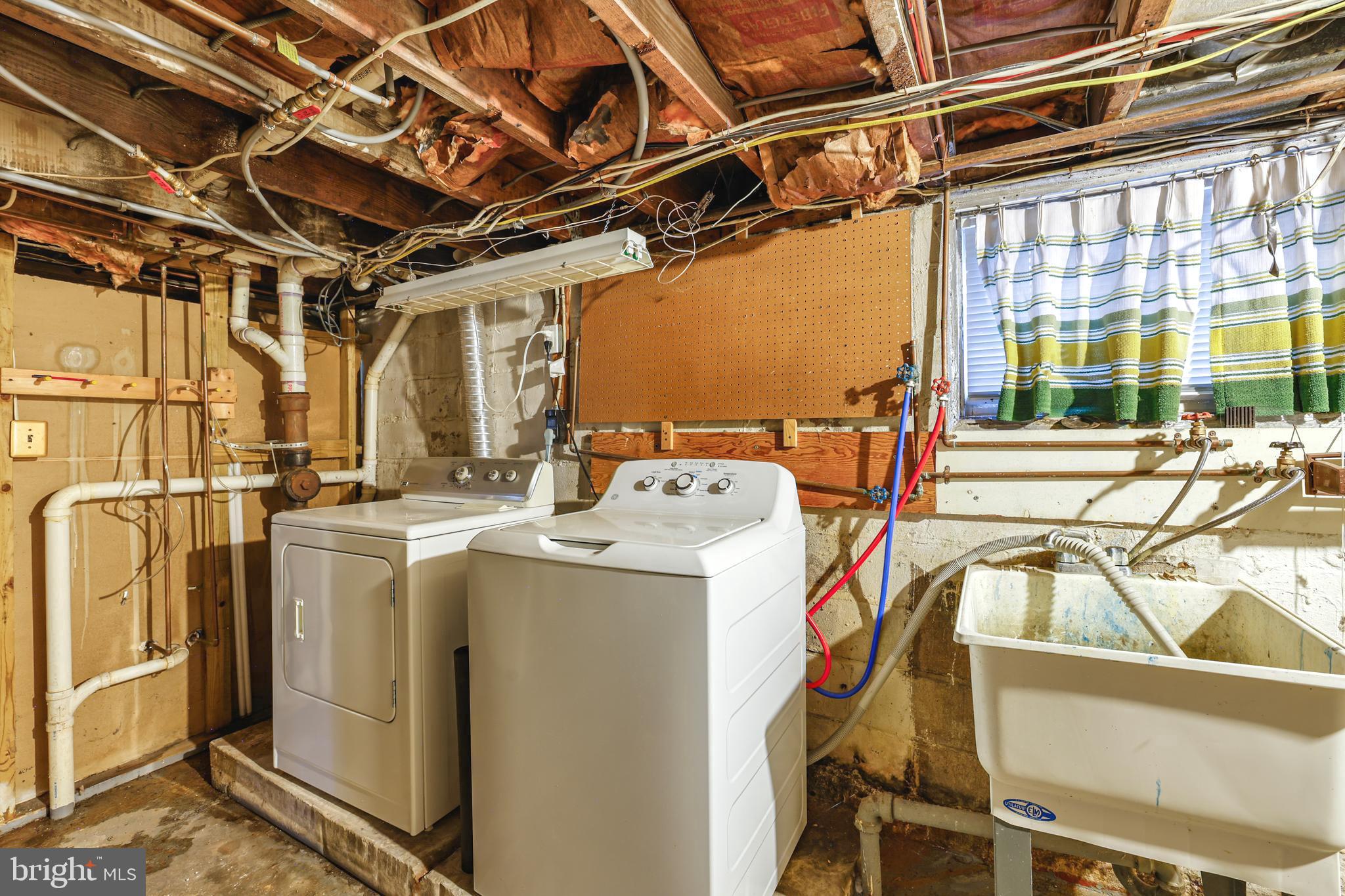 HYATTSVILLE HILLS - Residential