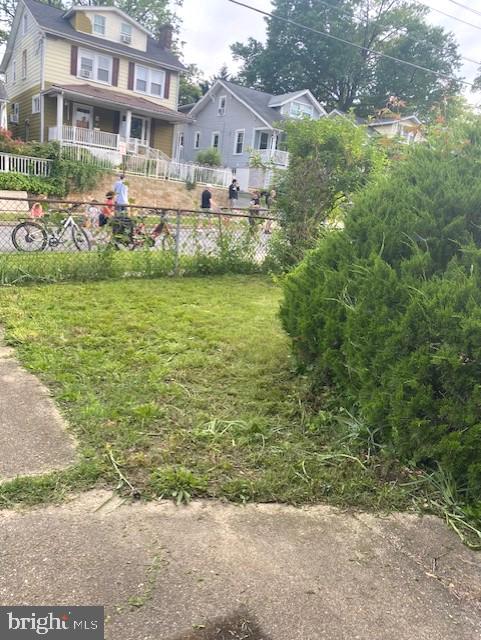 HYATTSVILLE HILLS - Residential