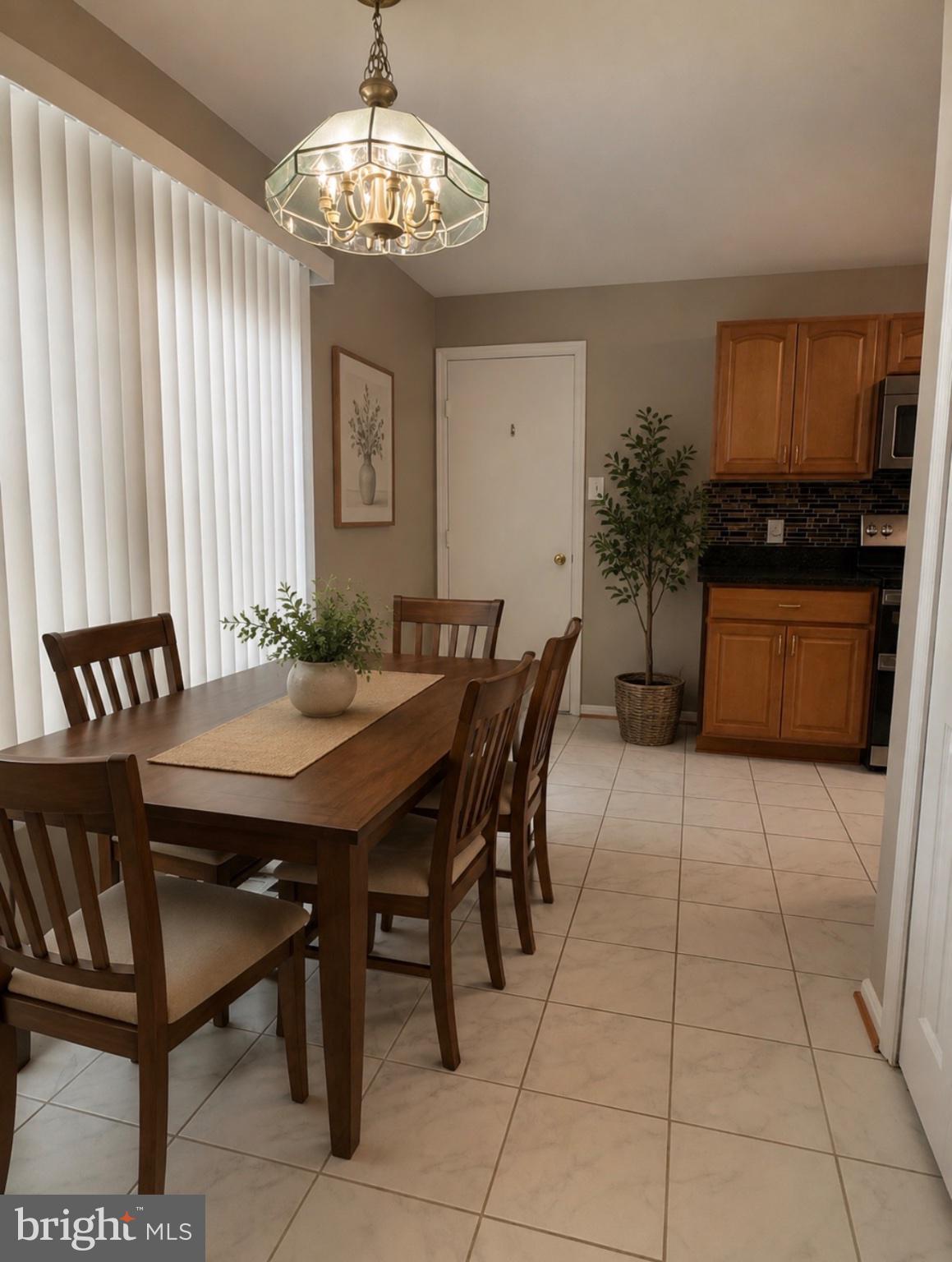 12 GLAZEBROOK COURT