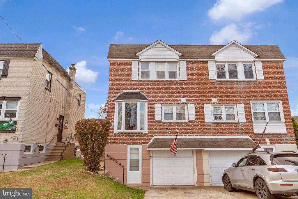 Photo of 1402 Hemlock Place, PHILADELPHIA, PA 19116 (MLS # PAPH2554416)
