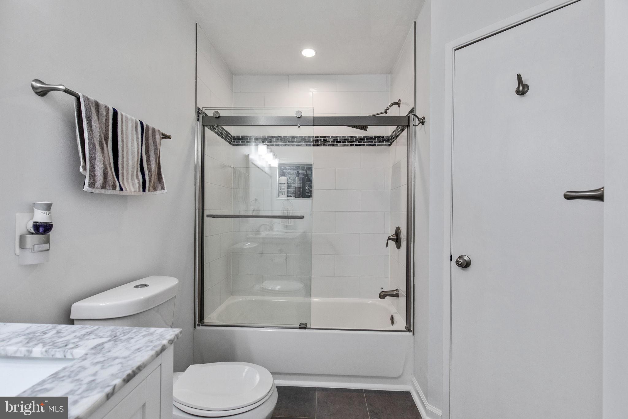 VILLARIDGE - Residential Lease