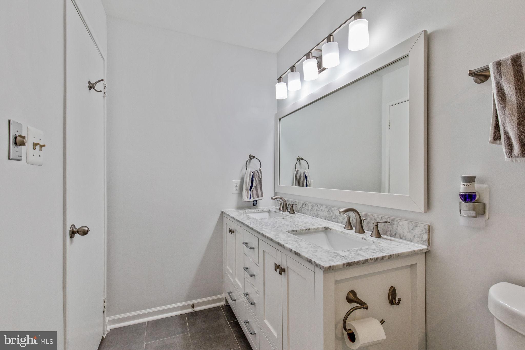 VILLARIDGE - Residential Lease