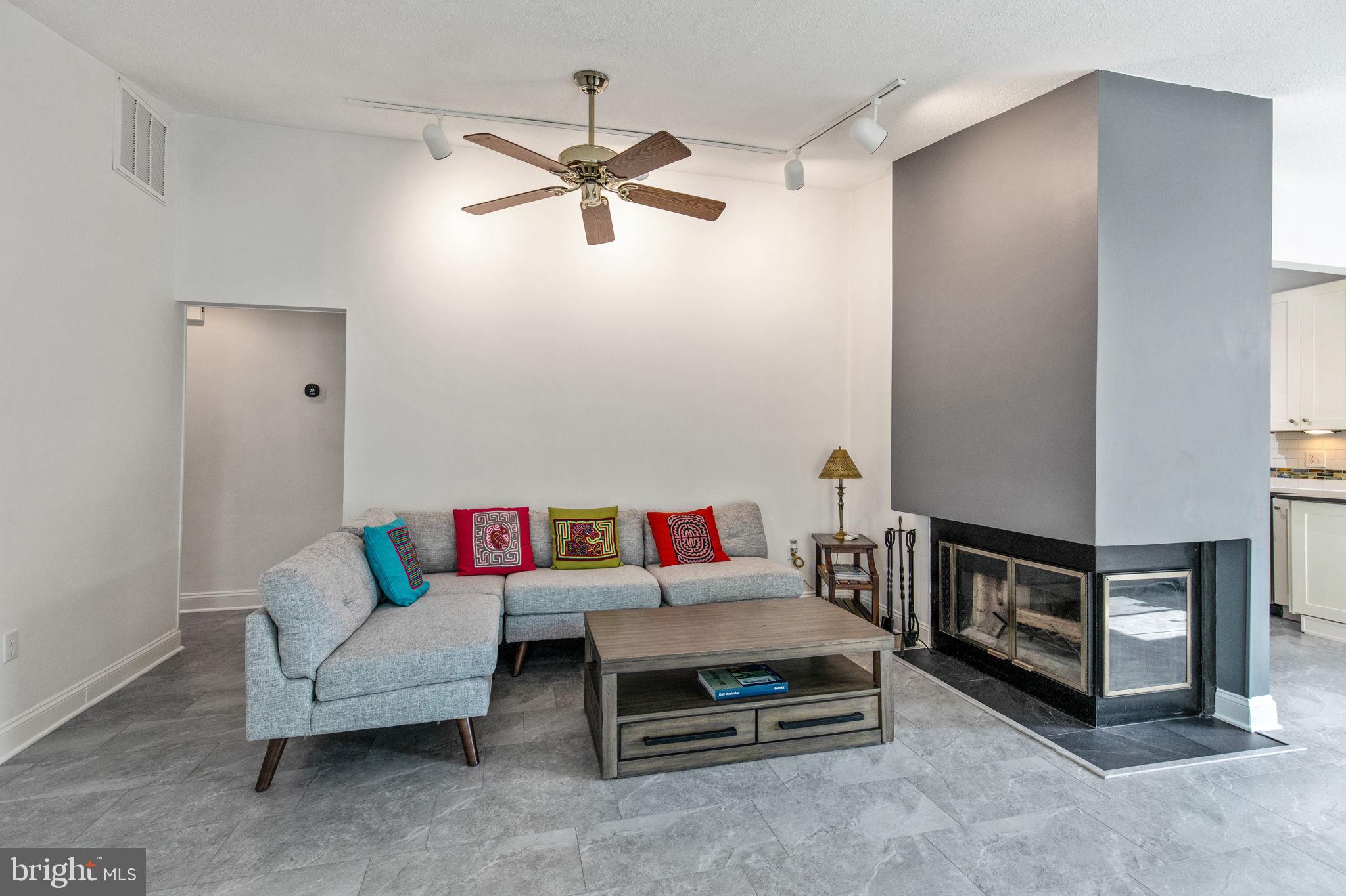 VILLARIDGE - Residential Lease