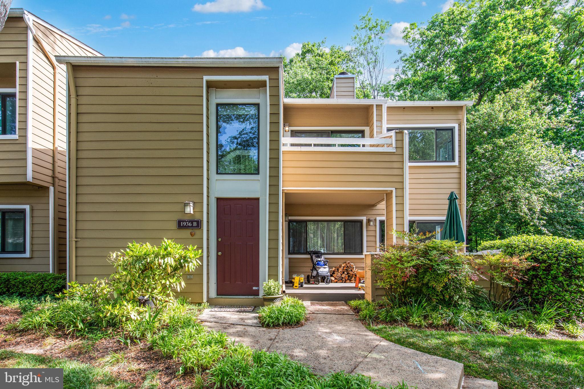 VILLARIDGE - Residential Lease