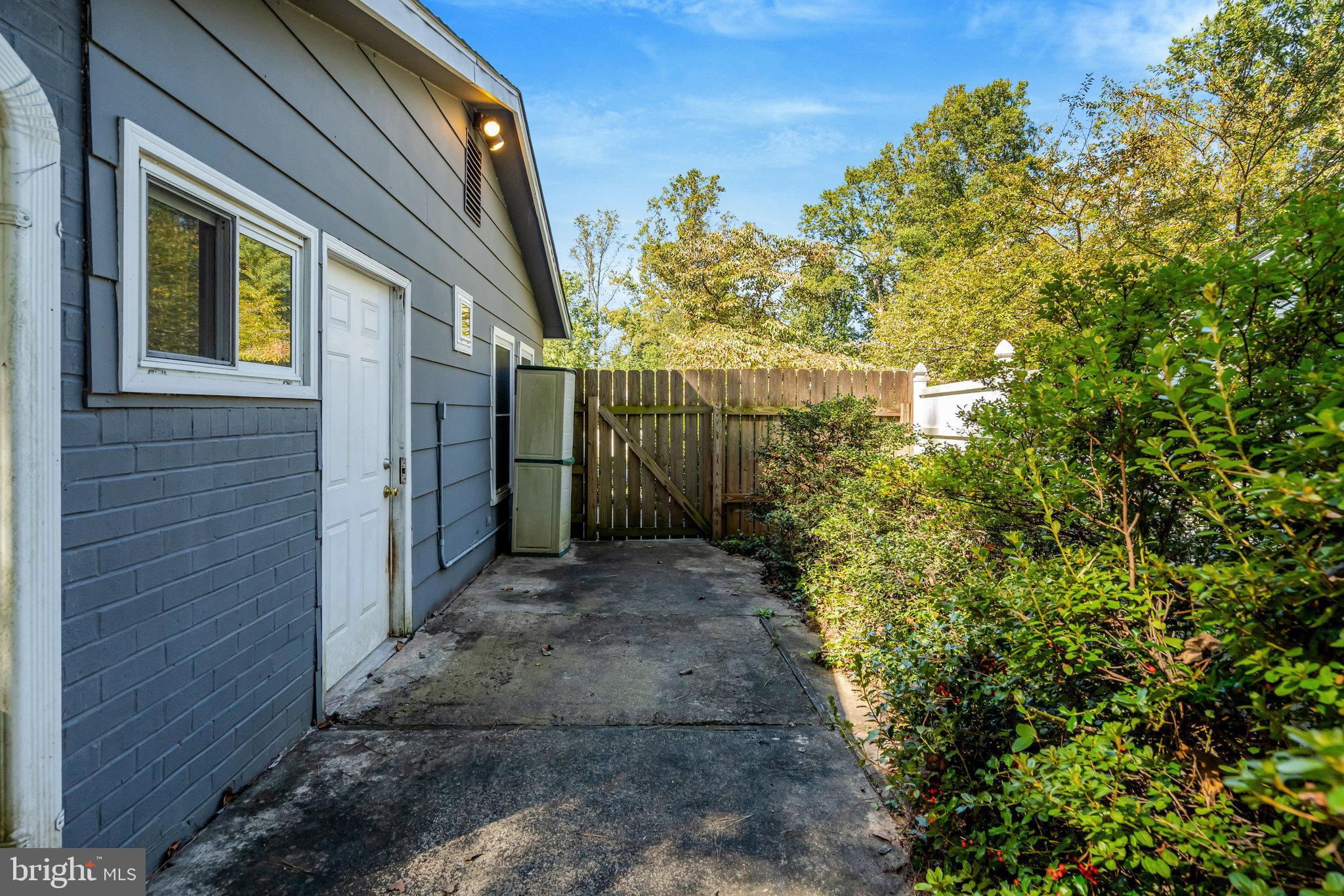 ORANGE HUNT ESTATES - Residential Lease